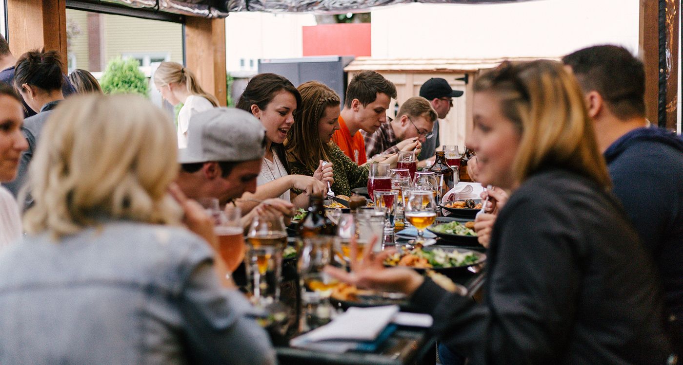 Atmosphere of a Restaurant Tour afternoon
